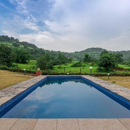 Stayvista'S Shivom Villa 2 - A Serene Escape With Views Of The Valley And Lake Lonavala Dış mekan fotoğraf