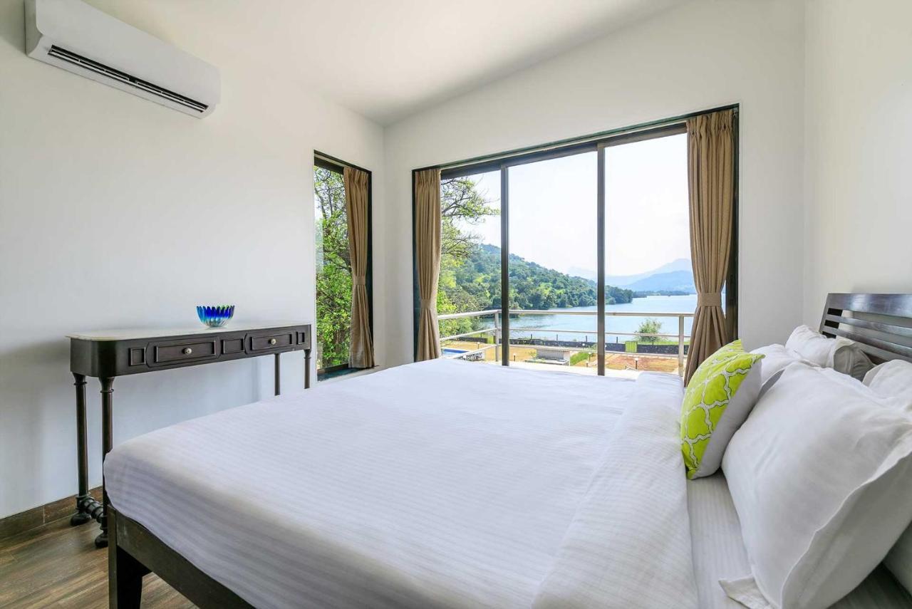 Stayvista'S Shivom Villa 2 - A Serene Escape With Views Of The Valley And Lake Lonavala Dış mekan fotoğraf