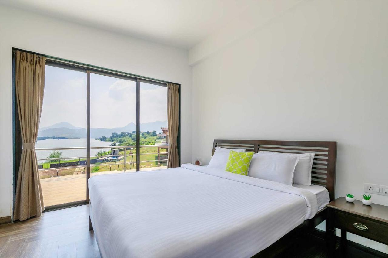 Stayvista'S Shivom Villa 2 - A Serene Escape With Views Of The Valley And Lake Lonavala Dış mekan fotoğraf